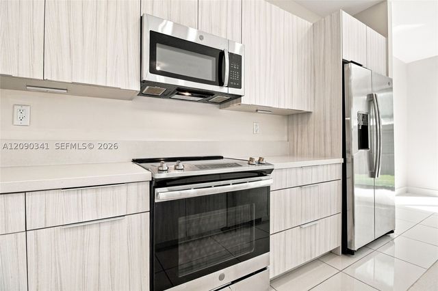 15839 NW 91st Ct ., Miami Lakes, FL 33018