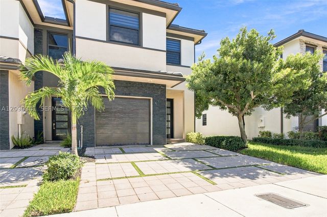 15839 NW 91st Ct ., Miami Lakes, FL 33018