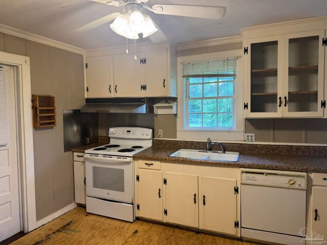 11150 Hwy 97, Walnut Hill, FL 32568