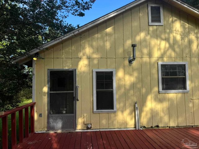 11150 Hwy 97, Walnut Hill, FL 32568