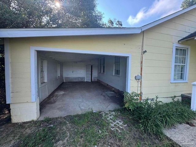 11150 Hwy 97, Walnut Hill, FL 32568