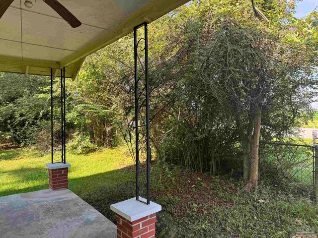 11150 Hwy 97, Walnut Hill, FL 32568