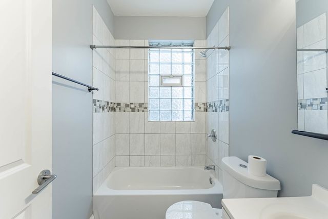 163 N Lockwood Avenue 2, Chicago, IL 60644