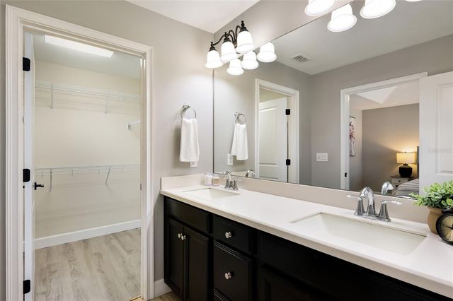 5032 SKYVIEW LANE, Bradenton, FL 34211
