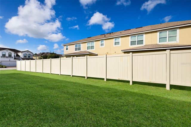 5032 SKYVIEW LANE, Bradenton, FL 34211
