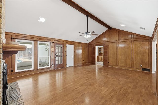 1000 Oxfordshire Drive, Carrollton, TX 75007