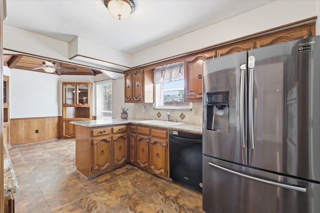 1000 Oxfordshire Drive, Carrollton, TX 75007