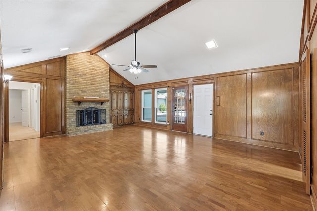 1000 Oxfordshire Drive, Carrollton, TX 75007