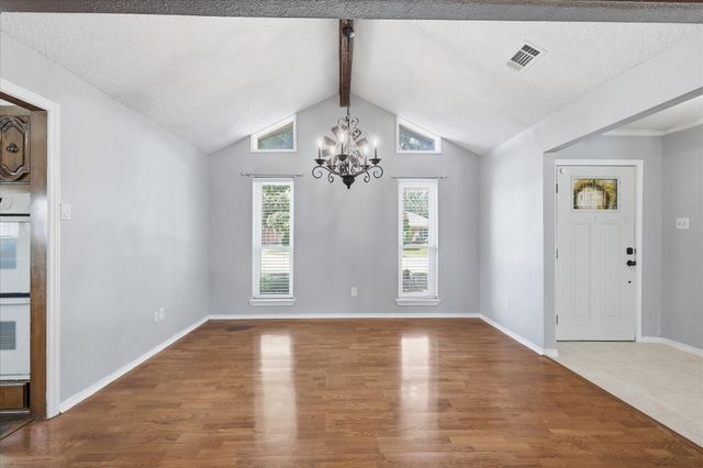 1000 Oxfordshire Drive, Carrollton, TX 75007