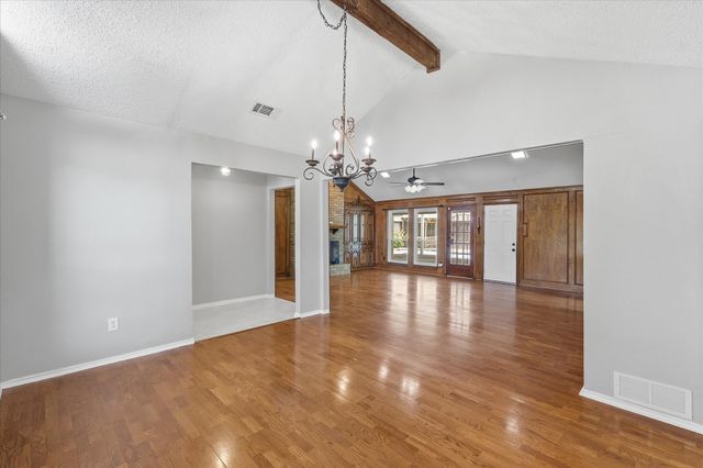 1000 Oxfordshire Drive, Carrollton, TX 75007