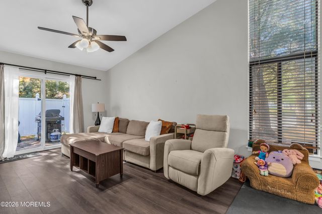 21 Dawn Court, Tinton Falls, NJ 07724