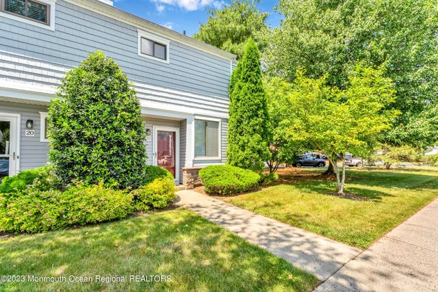 21 Dawn Court, Tinton Falls, NJ 07724