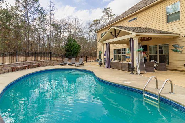 111 Shadewood Drive, Cataula, GA 31804