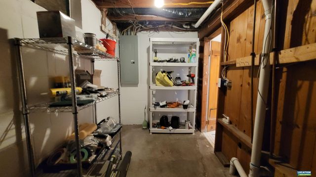 854 S 48th Street, Lincoln, NE 68510