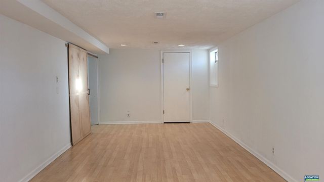 854 S 48th Street, Lincoln, NE 68510