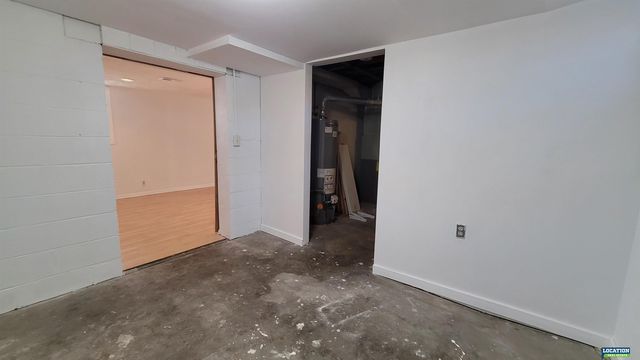 854 S 48th Street, Lincoln, NE 68510