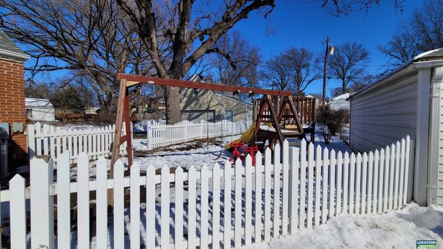 854 S 48th Street, Lincoln, NE 68510