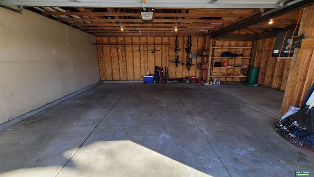 854 S 48th Street, Lincoln, NE 68510