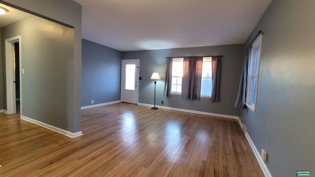 854 S 48th Street, Lincoln, NE 68510