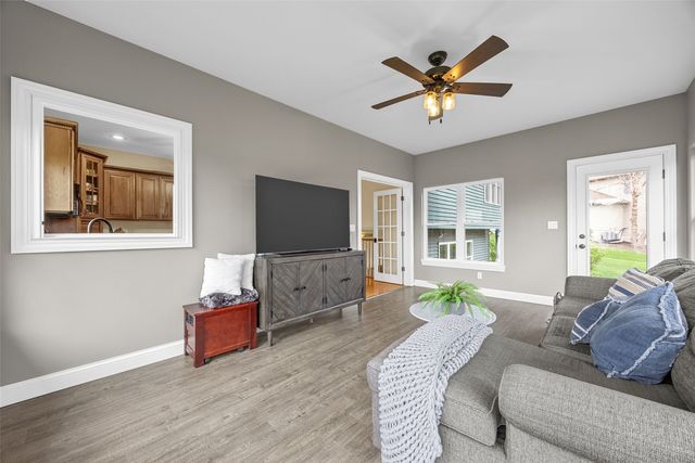 3991 NE Roberts Ridge, Iowa City, IA 52240