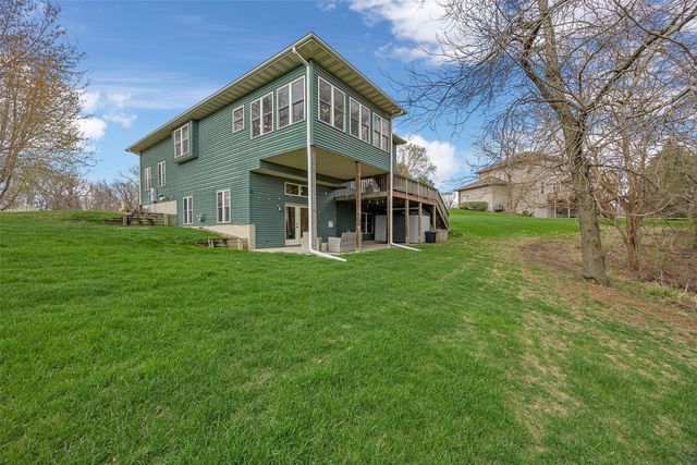 3991 NE Roberts Ridge, Iowa City, IA 52240