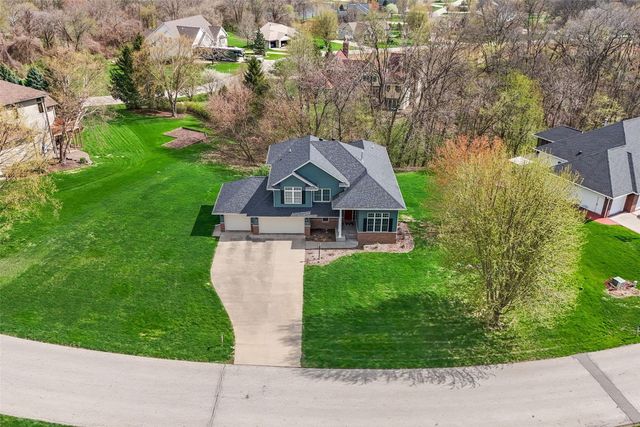 3991 NE Roberts Ridge, Iowa City, IA 52240