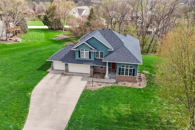 3991 NE Roberts Ridge, Iowa City, IA 52240