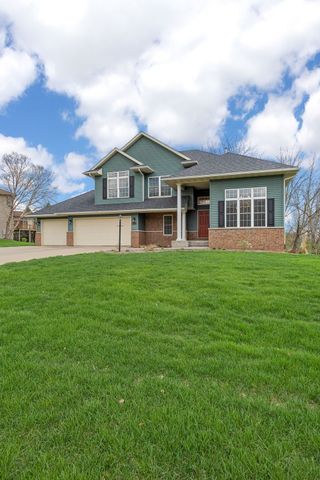 3991 NE Roberts Ridge, Iowa City, IA 52240