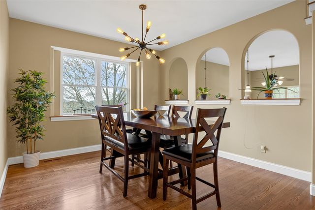 3991 NE Roberts Ridge, Iowa City, IA 52240