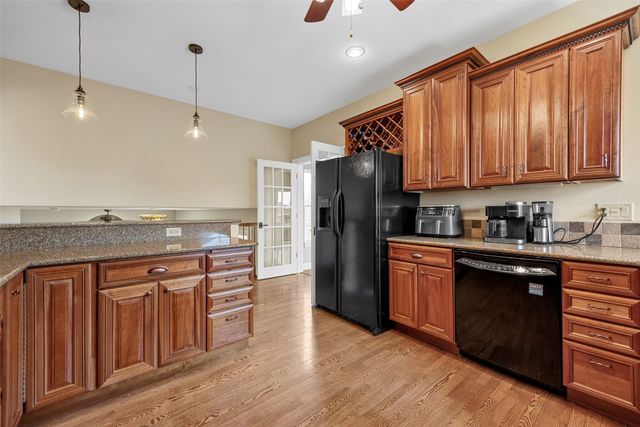 3991 NE Roberts Ridge, Iowa City, IA 52240