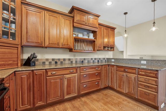 3991 NE Roberts Ridge, Iowa City, IA 52240