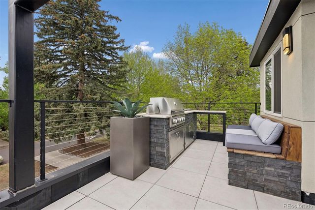 1560 Kearney Street, Denver, CO 80220