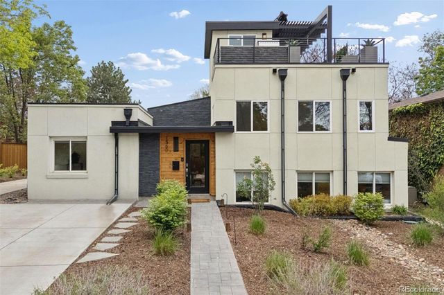 1560 Kearney Street, Denver, CO 80220