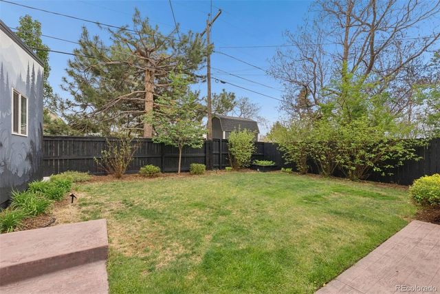 1560 Kearney Street, Denver, CO 80220