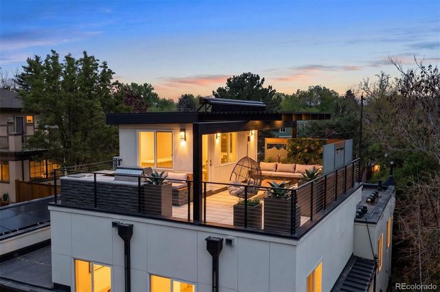 1560 Kearney Street, Denver, CO 80220
