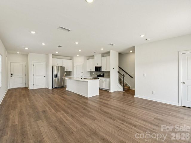 9005 Foggy Brook Loop 0129, Charlotte, NC 28216