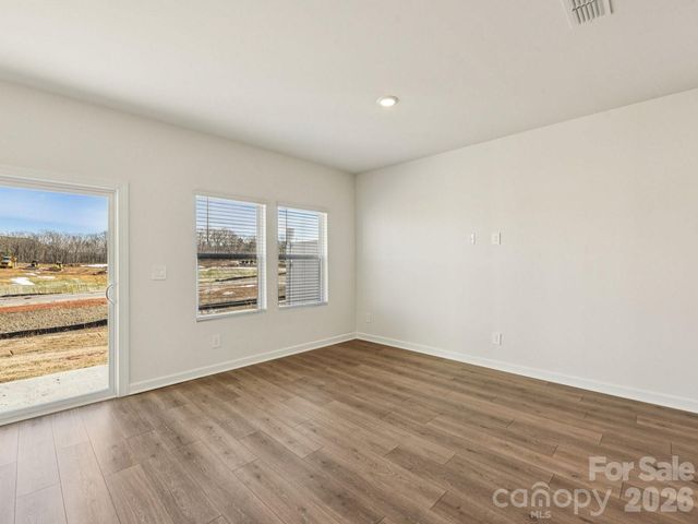 9005 Foggy Brook Loop 0129, Charlotte, NC 28216