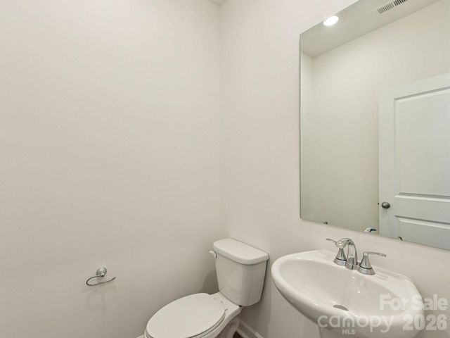 9005 Foggy Brook Loop 0129, Charlotte, NC 28216