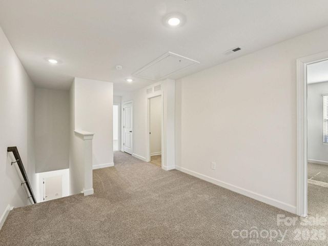 9005 Foggy Brook Loop 0129, Charlotte, NC 28216