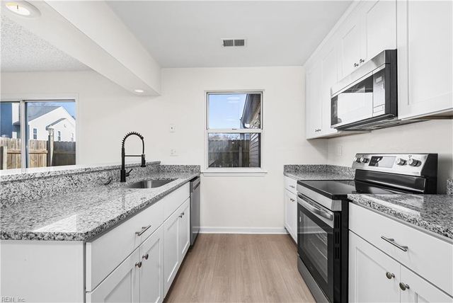 737 Gemstone CT, Virginia Beach, VA 23462