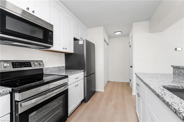 737 Gemstone CT, Virginia Beach, VA 23462