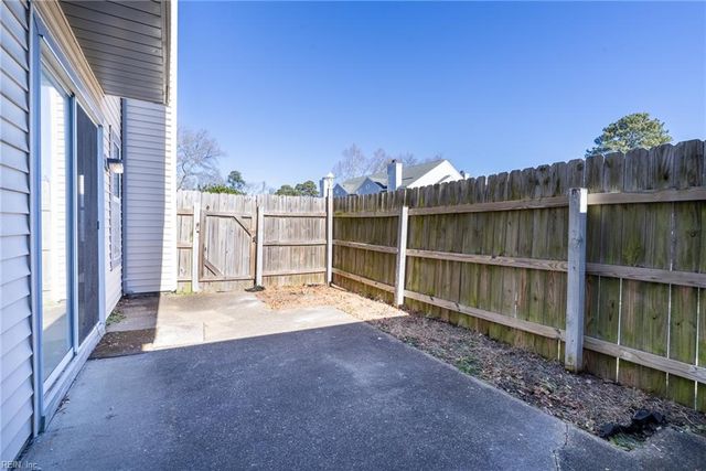 737 Gemstone CT, Virginia Beach, VA 23462