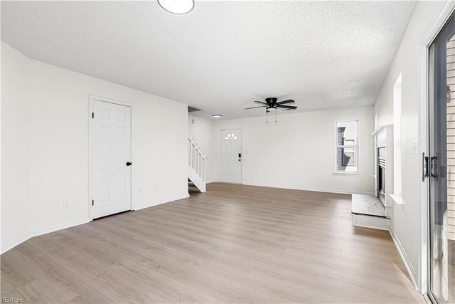 737 Gemstone CT, Virginia Beach, VA 23462