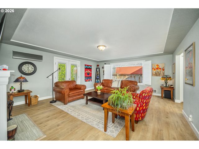 355 RIVER LOOP 2, Eugene, OR 97404