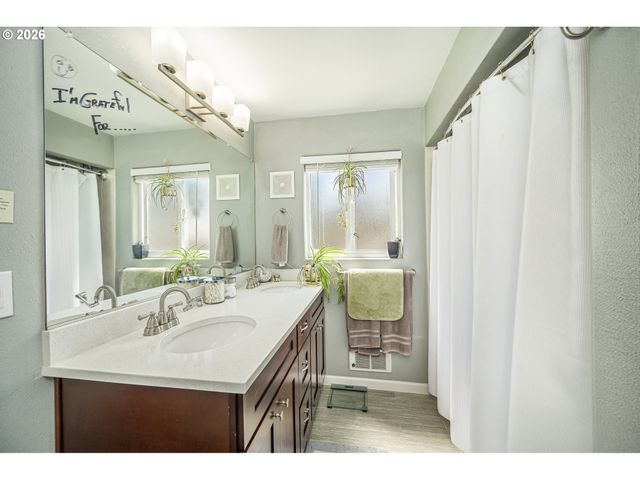 355 RIVER LOOP 2, Eugene, OR 97404