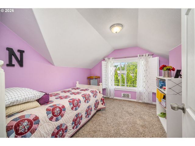 355 RIVER LOOP 2, Eugene, OR 97404