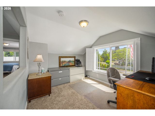 355 RIVER LOOP 2, Eugene, OR 97404