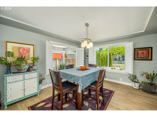 355 RIVER LOOP 2, Eugene, OR 97404