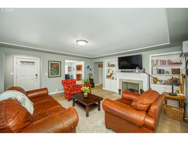 355 RIVER LOOP 2, Eugene, OR 97404