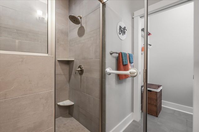 2752 Crestline Road, Tallahassee, FL 32308